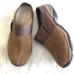 easy spirit explore 24 clog